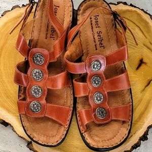 Hungarian leather sandals